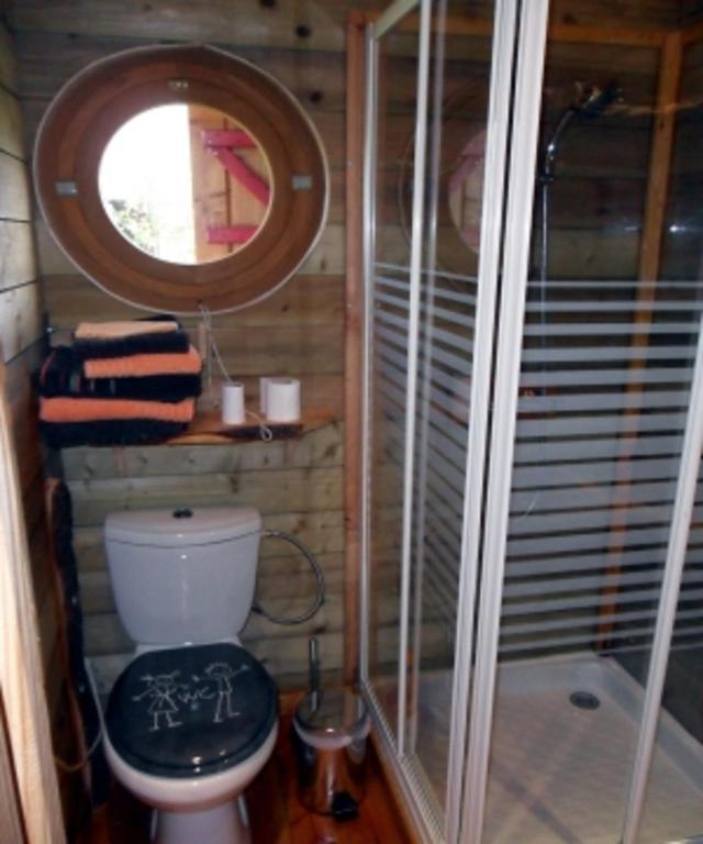 La Roulotte du Verger Barneville-sur-Seine Chambre photo