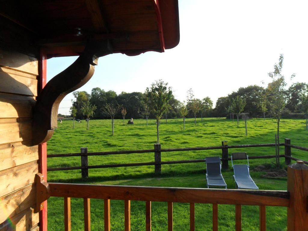 La Roulotte du Verger Barneville-sur-Seine Extérieur photo